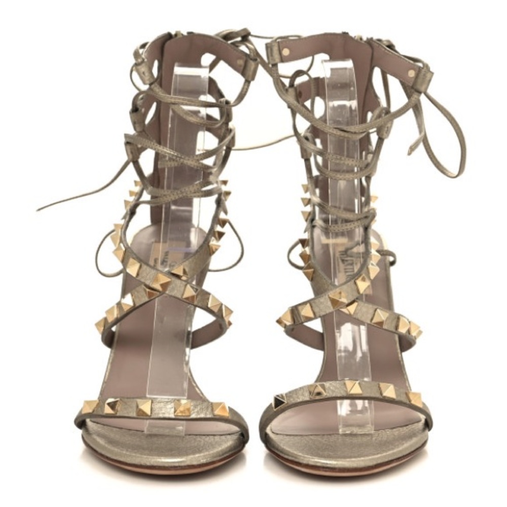 VALENTINO GARAVANI 
Metallic Pebbled Calfskin Rockstud Ankle Wrap Sandals